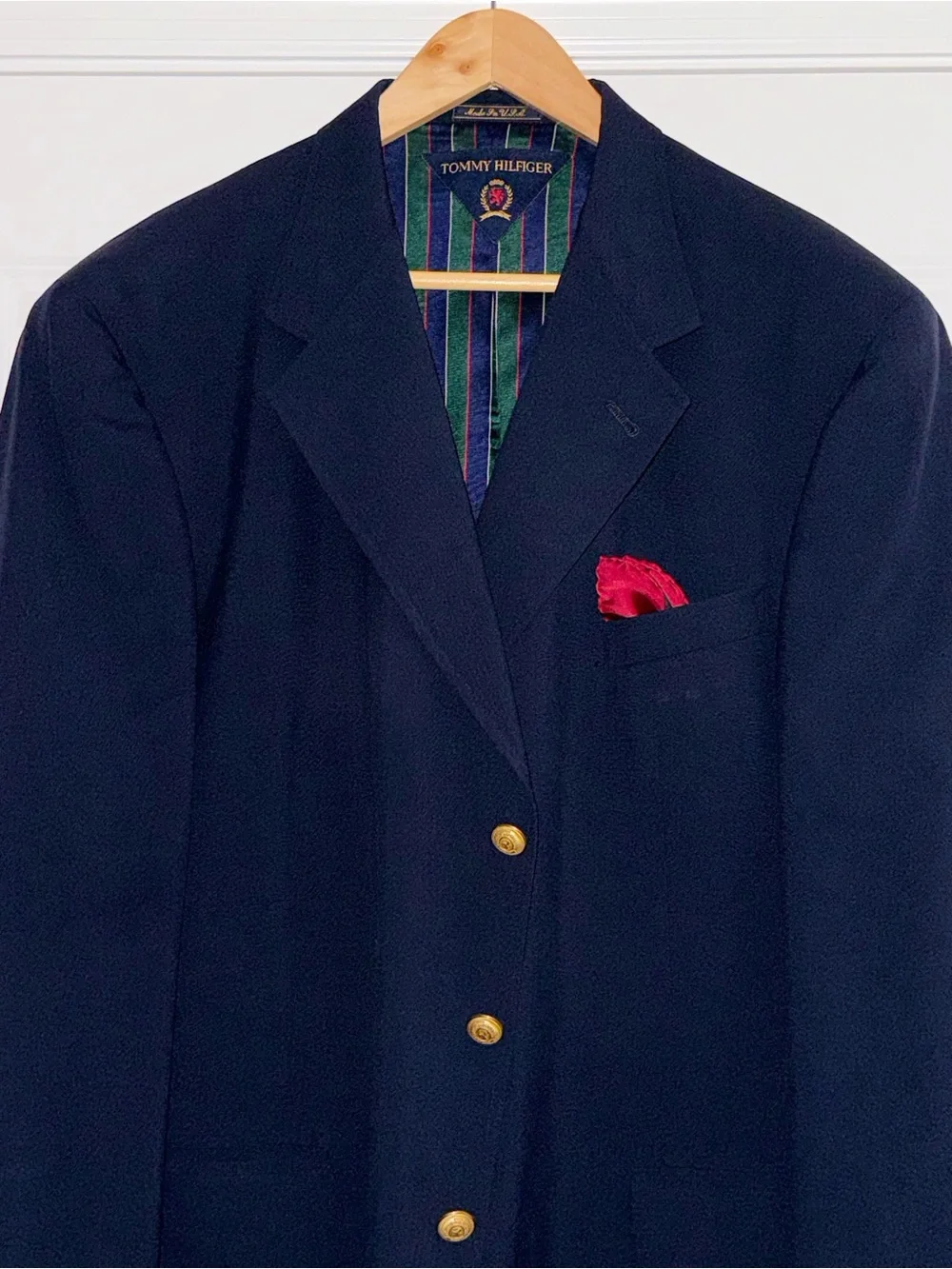 Tommy Hilfiger Men’s 46R Navy Blazer Made in USA Gold Button Classic Sport Coat